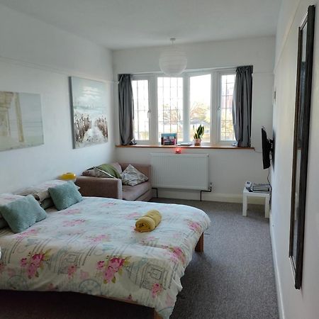 Guest Suite 50M From The Beach Bognor Regis Eksteriør billede